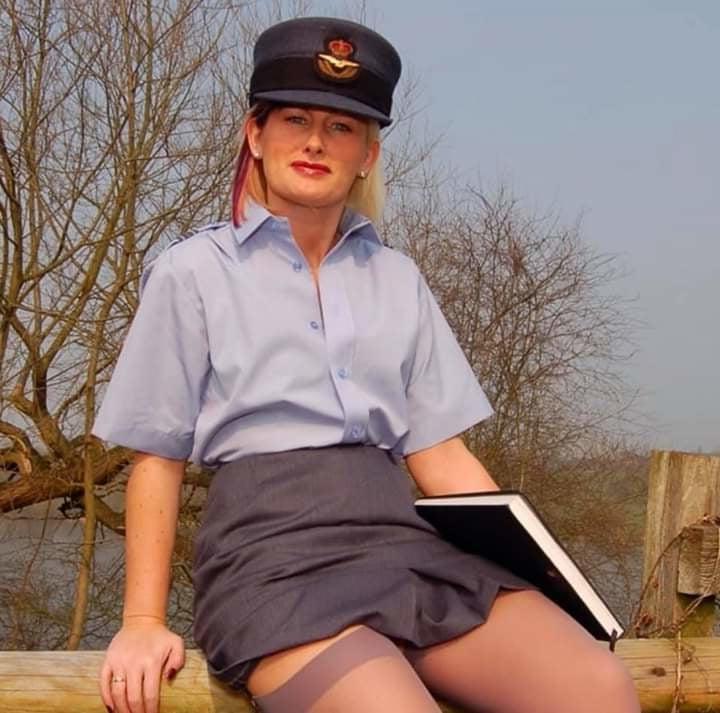 10P MILITARY UNIFORMS