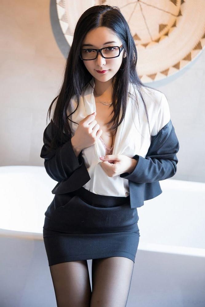 25P Chinese Girl 102