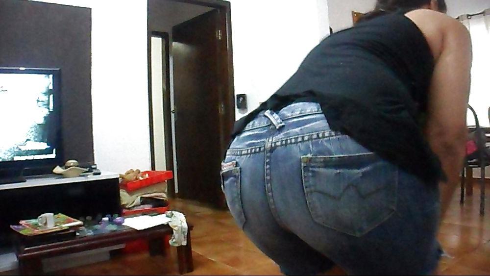 15P Open ass jeans