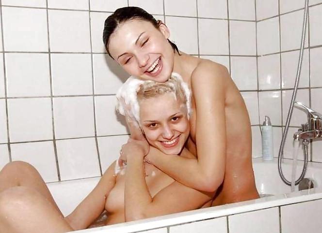 15P Two lesbians in the bathroom