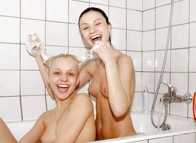 15P Two lesbians in the bathroom