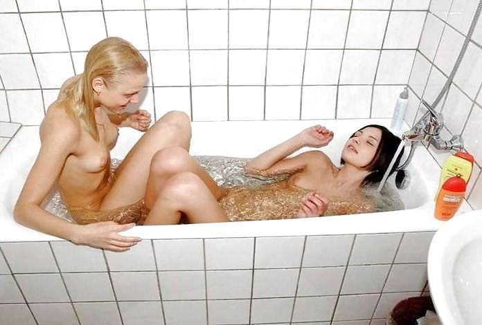 15P Two lesbians in the bathroom