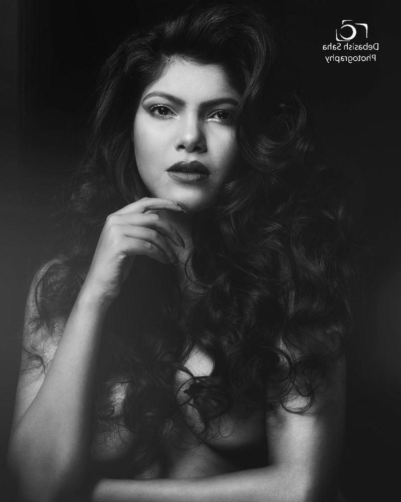 25P Nakshatra Nude Model