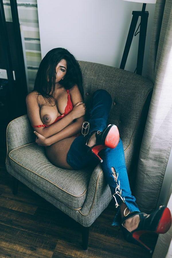 25P Nakshatra Nude Model