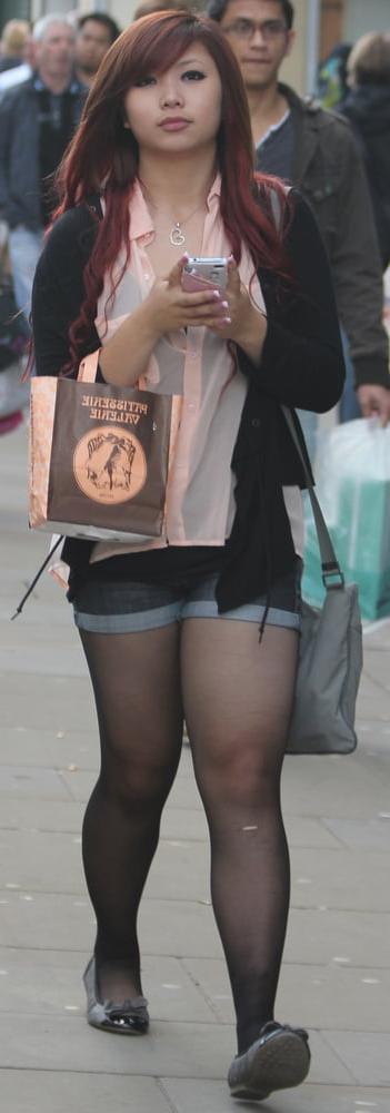 22P Street Pantyhose - Chinese Brits