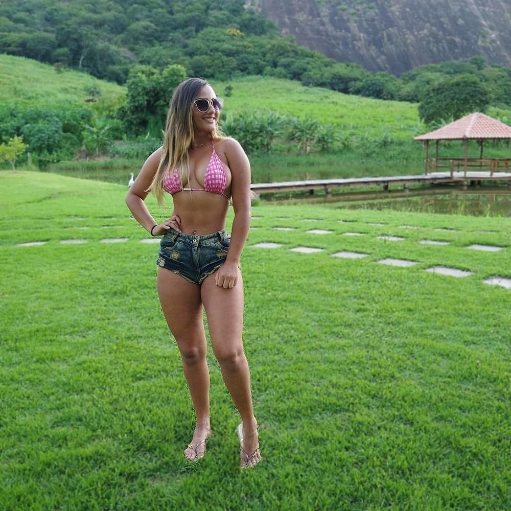 25P thatamenegazzo Brazilian AJ Applegate