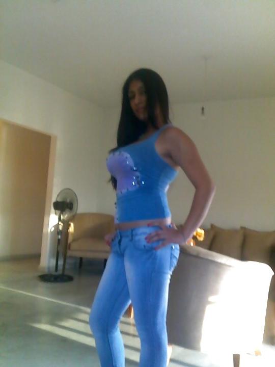 25P Queens in jeans XXIV