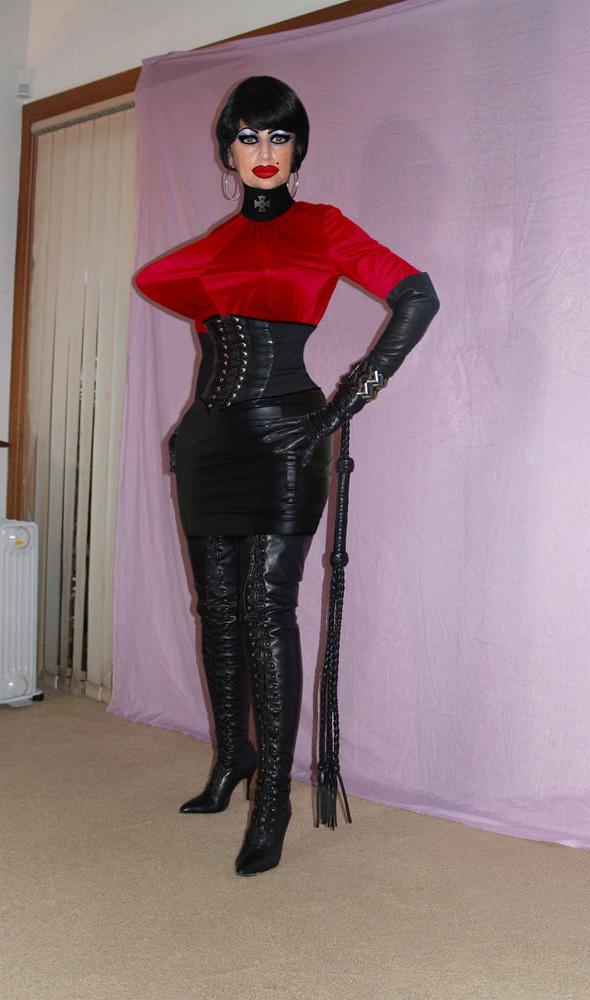25P The perfect Mistress