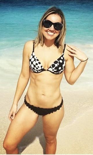 20P Sluts in tiny bikinis- Rachel D
