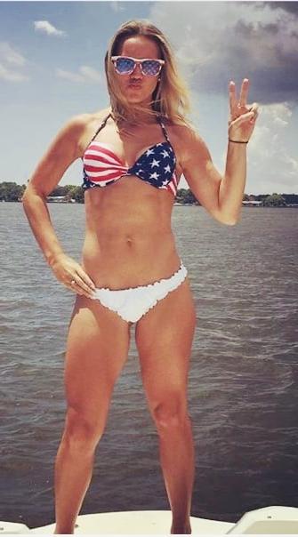 20P Sluts in tiny bikinis- Rachel D