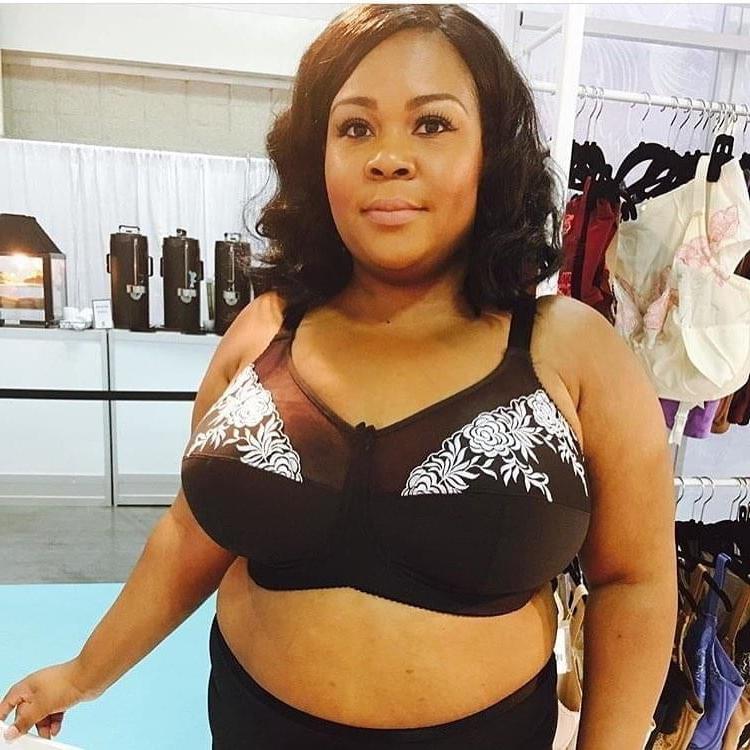 25P Wide Hips - Amazing Curves - Big Girls - Fat Asses (42)