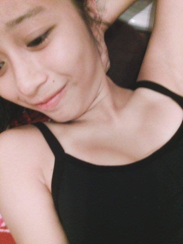 11P Cute Chinese Girl Nudes Exposed