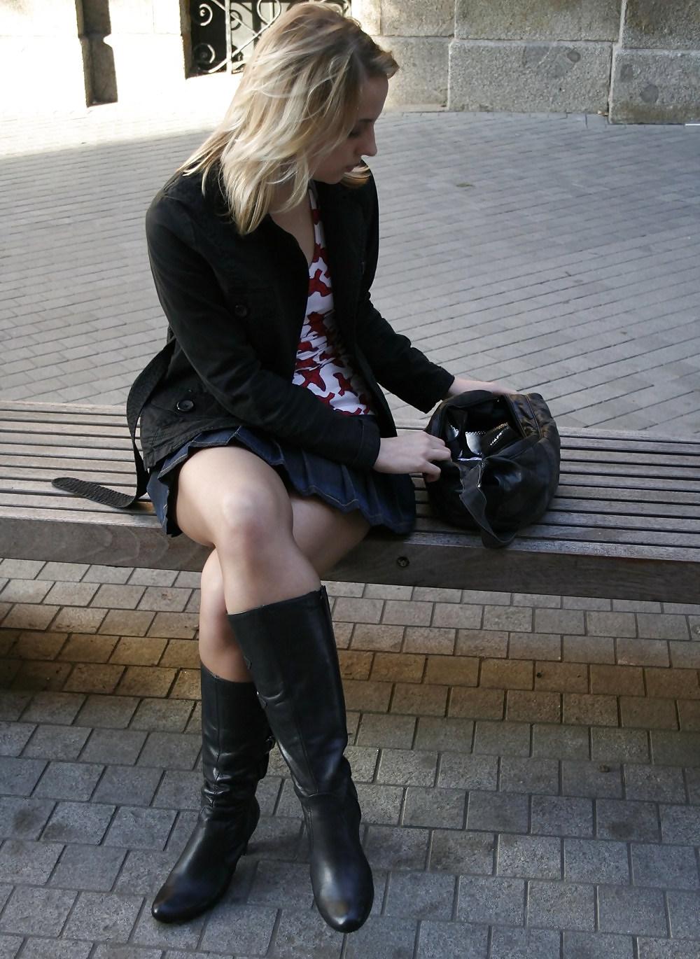 22P Hotlegs-miniskirt babe118