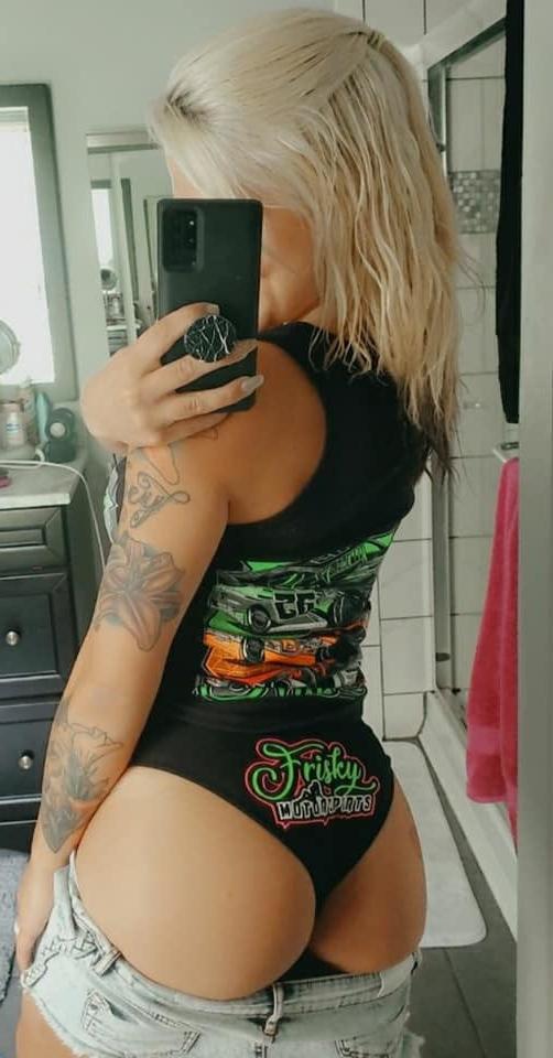 10P Blonde Model
