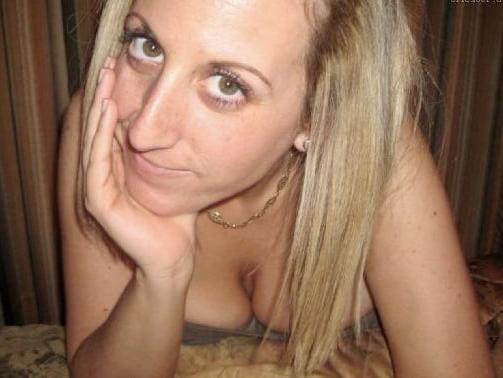 25P Sexy Curvy Huge Tits &amp; Ass MILF Poses &amp; Sucks &amp; Fucks Cock