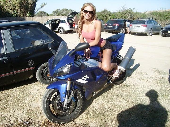 25P Girls &amp; Bikes 2