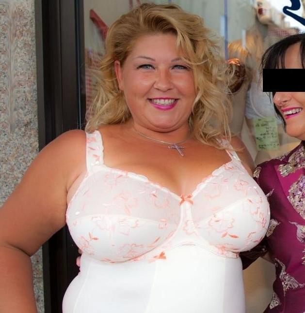 15P MIEDERKONIGIN BBW LINGERIE MODEL