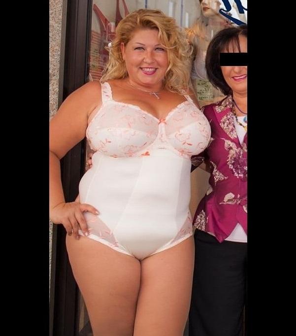 15P MIEDERKONIGIN BBW LINGERIE MODEL