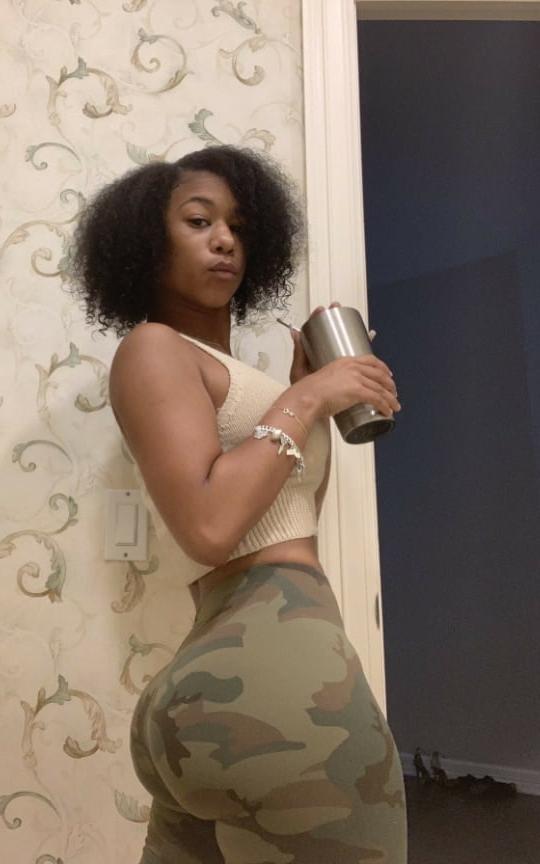 25P Unknown Curvy Chocolate women 16