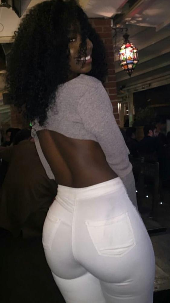 18P Tight hot asses
