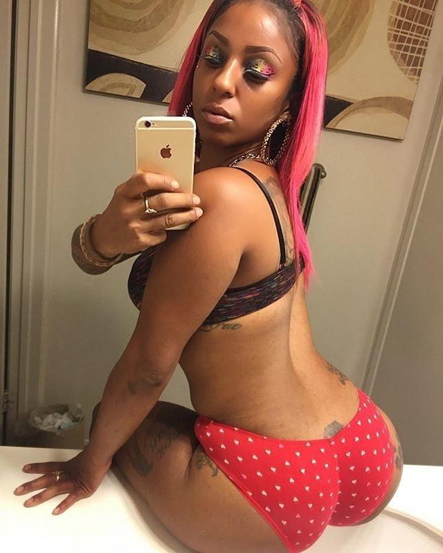 18P Tight hot asses