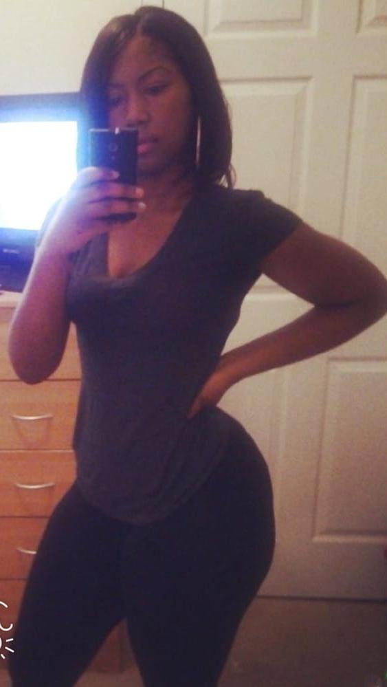 5P Chocolate Curvy Amateur 22