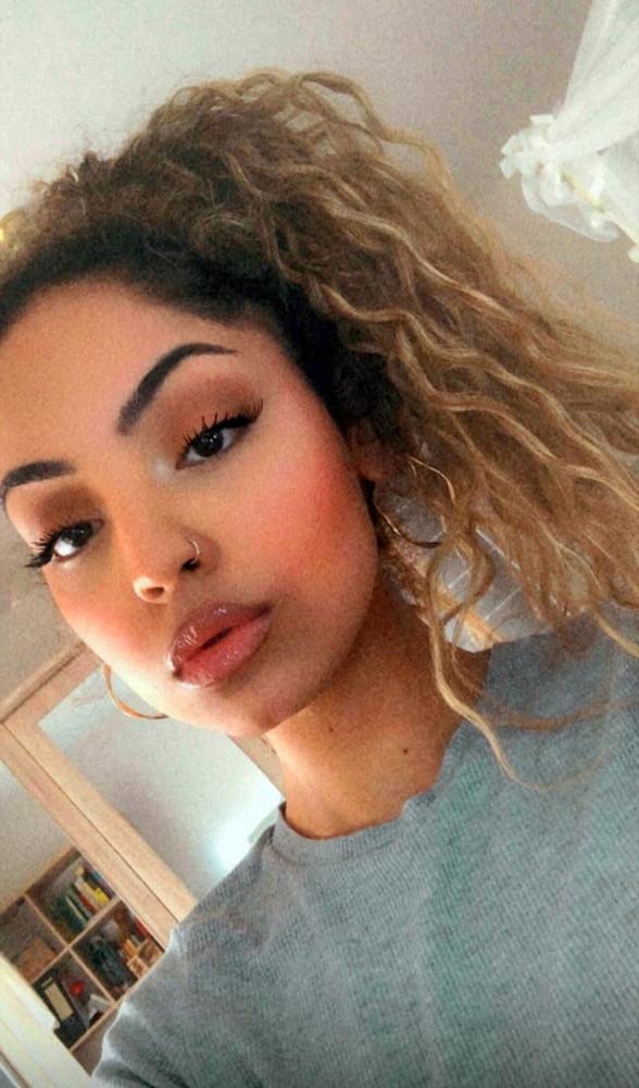 16P Hot girls mix