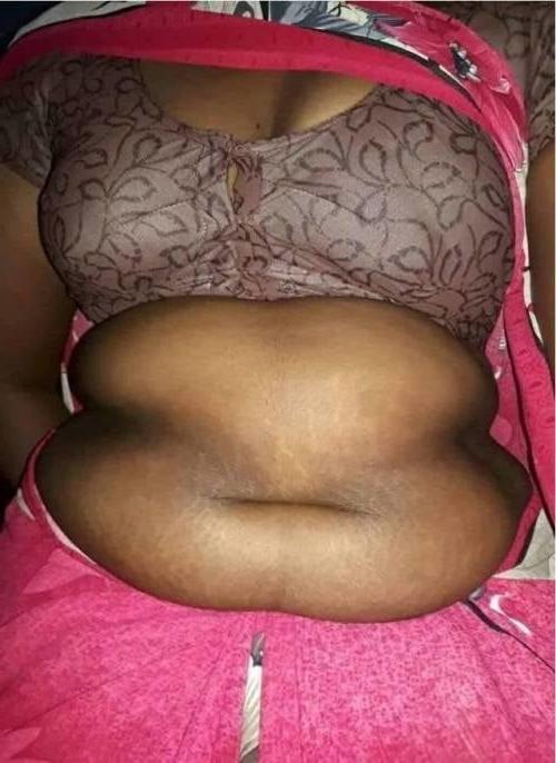 25P Policz moms milk in blouse uffff