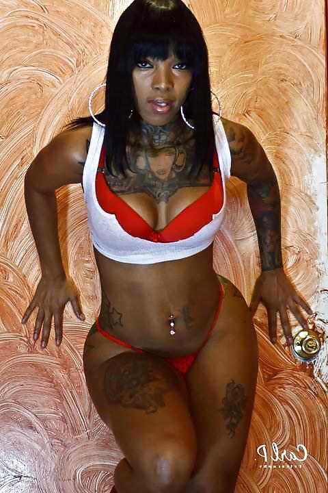 4P Thick Beautiful Women