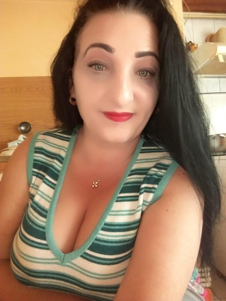 18P Girls for Breeding.