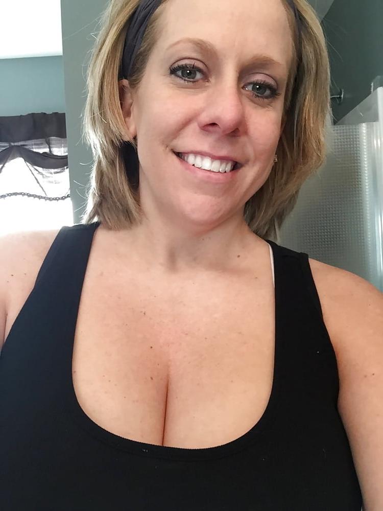 25P Huge Tit Slut Amy Got Married And Fat