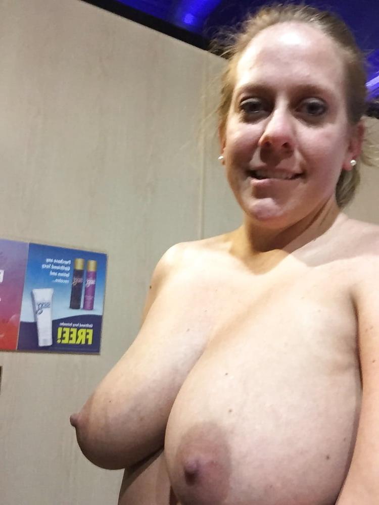 25P Huge Tit Slut Amy Got Married And Fat