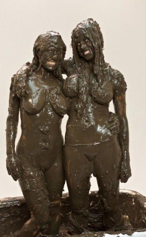 22P Muddy Girls
