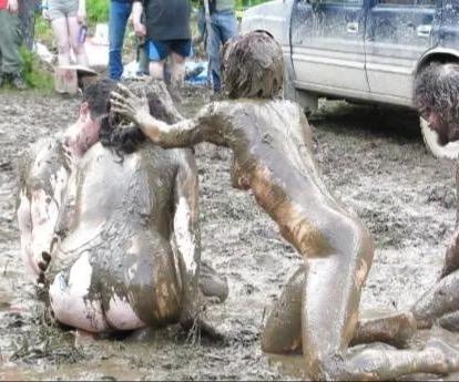 22P Muddy Girls