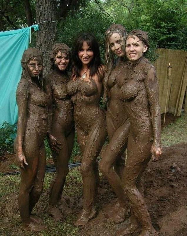 22P Muddy Girls