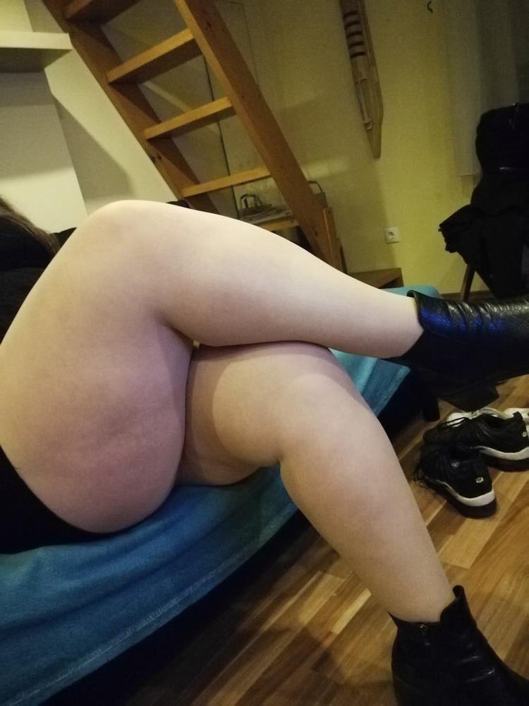 25P pantyhose girls