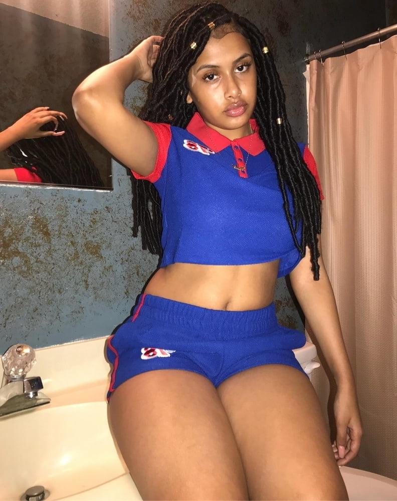 25P Unknown Curvy Chocolate women 15