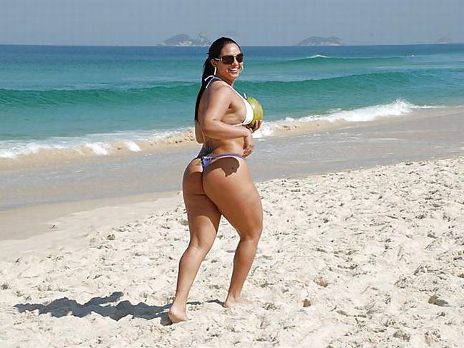 13P Brazilian Milf Andressa Soares