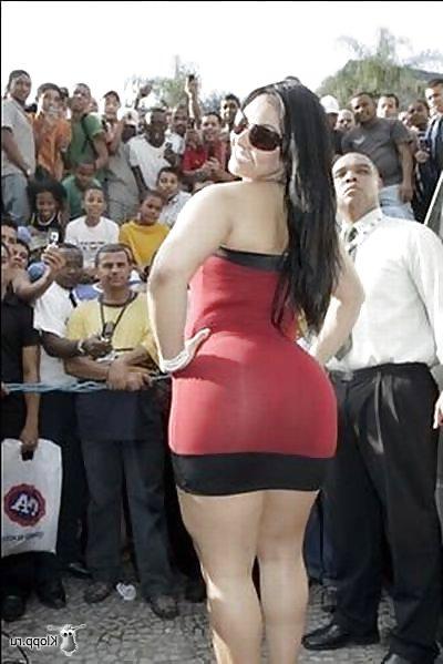 13P Brazilian Milf Andressa Soares