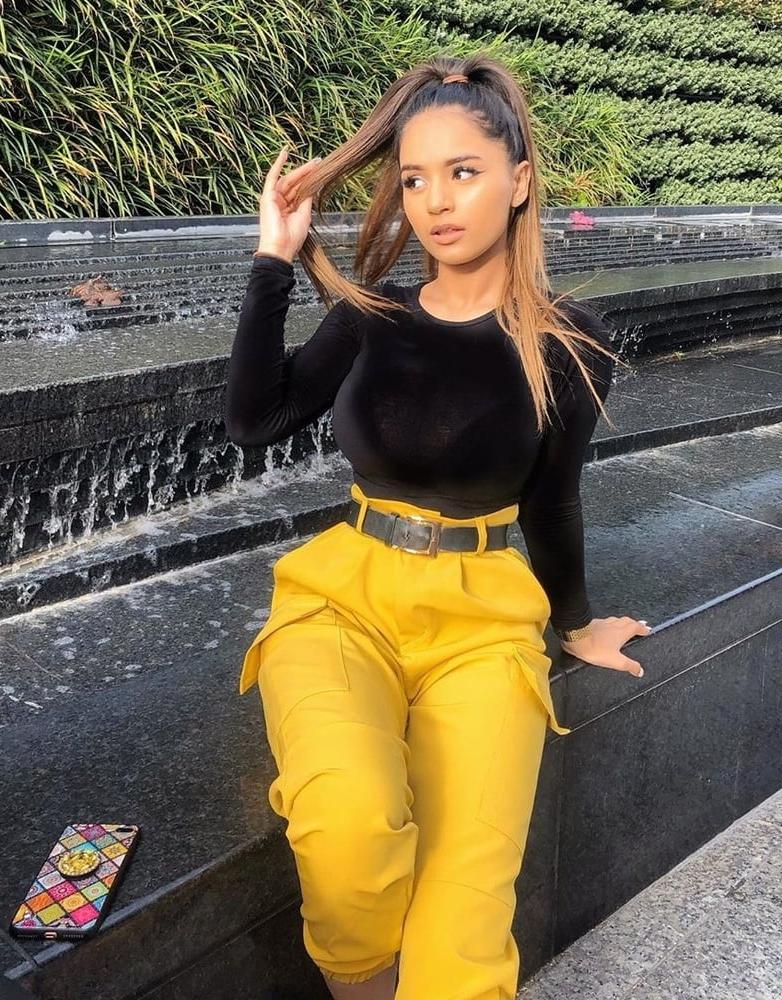 22P Girls of Insta 1