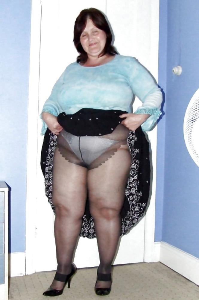 25P Girls I Like 4, Upskirts