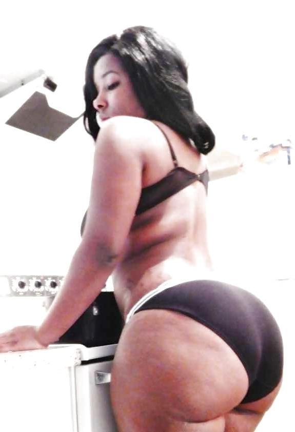 25P Unknown Curvy Chocolate women 14