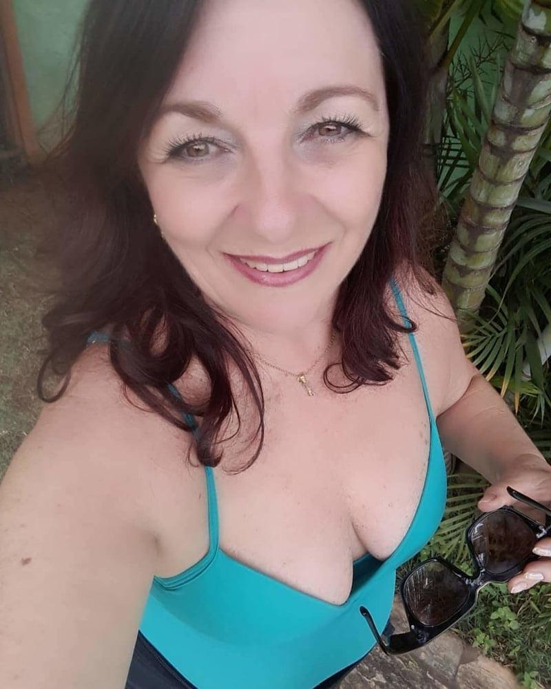 20P Brazilian GILF (60 years old)