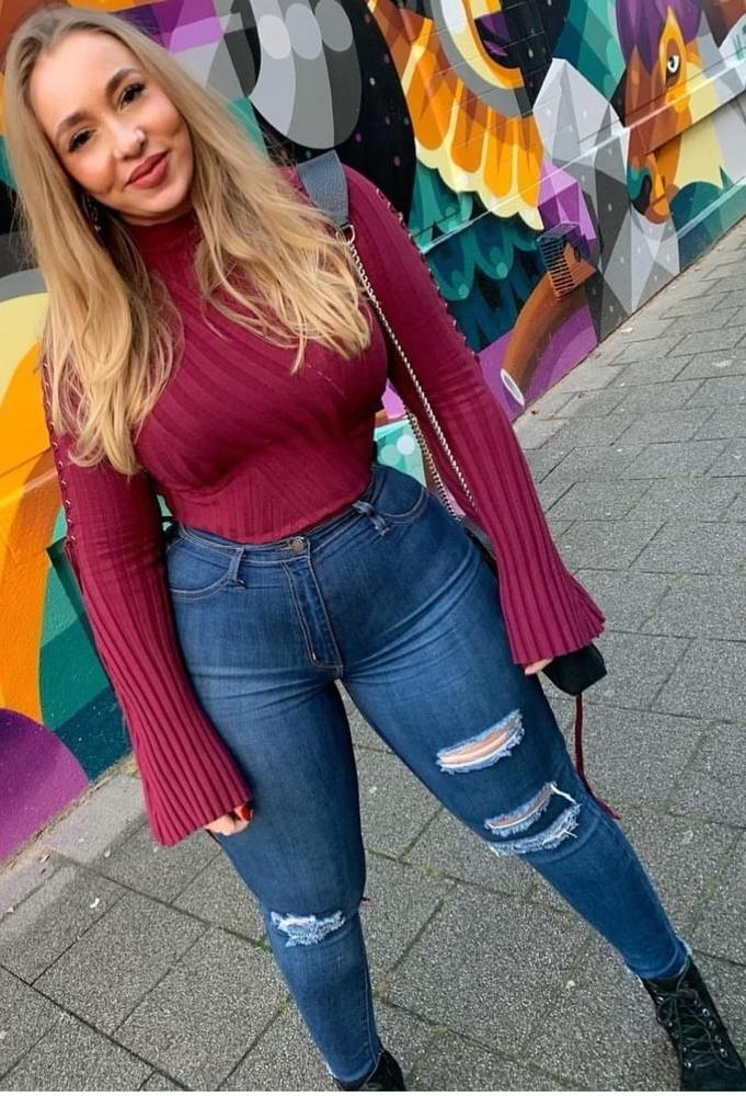 25P Unknown Curvy White Women 8