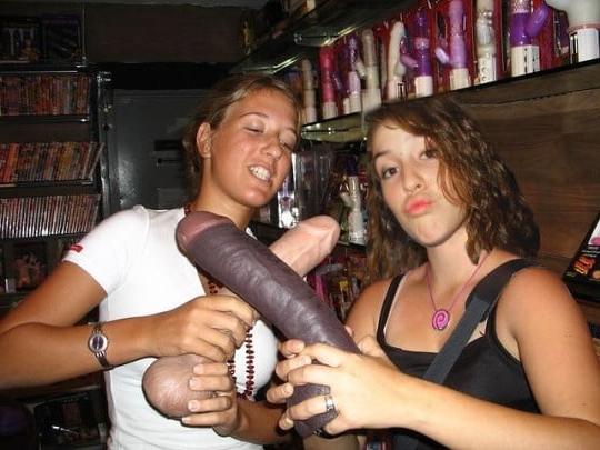 14P White Women &amp; Their BBC Dildos 13