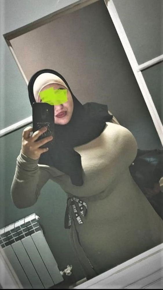 24P Desperate Singel Arab Moms who want the  BBC