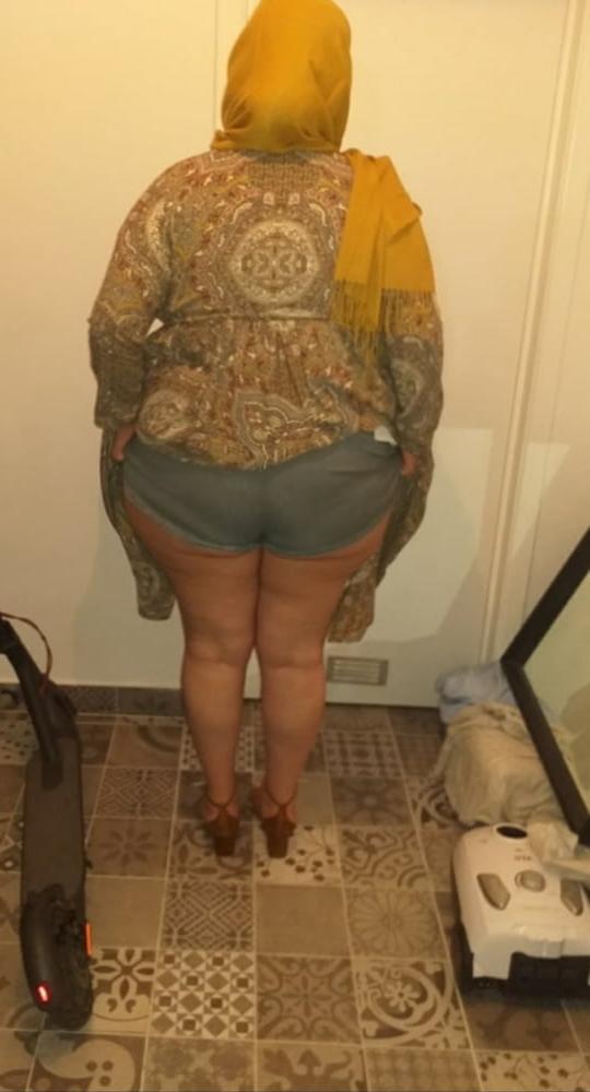 24P Desperate Singel Arab Moms who want the  BBC