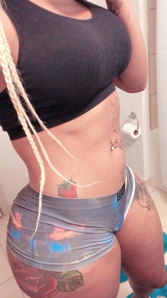 25P Unknown Curvy Chocolate Women 15