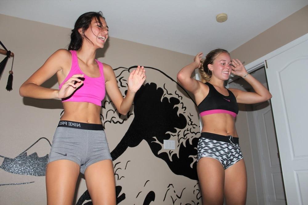 25P Fetish: Girls in shorts 7