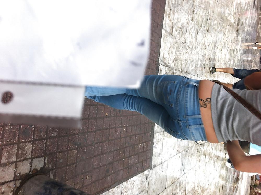 4P Nice teen ass in jeans Theaasaloniki